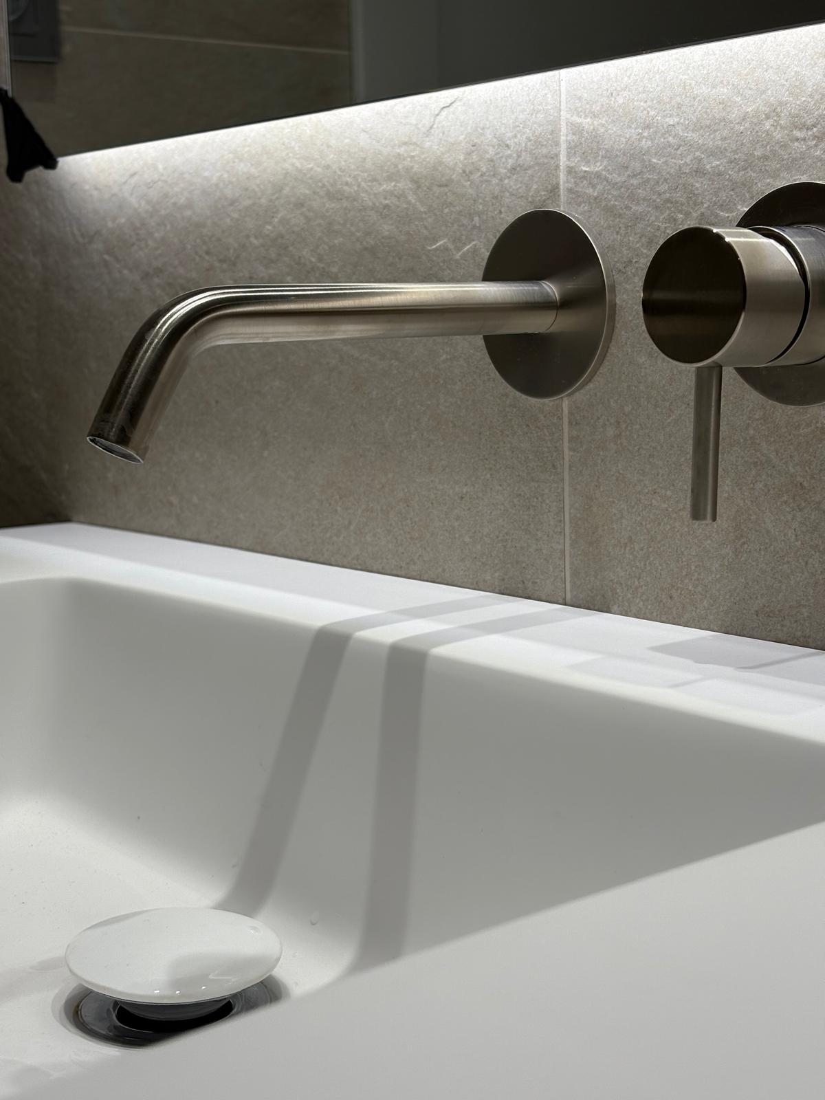 Reforma de bany a un pis de Barcelona: estil i confort